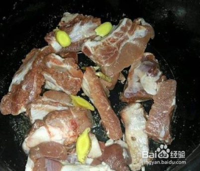 如何做奥尔良焗排骨