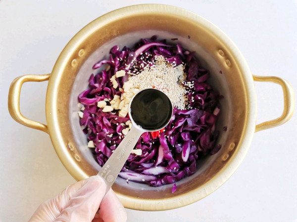 凉拌酸辣紫甘蓝