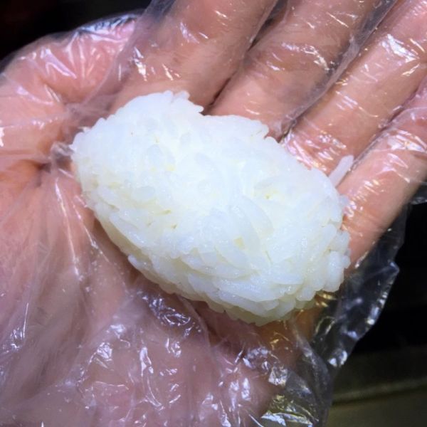 金枪鱼黄瓜寿司