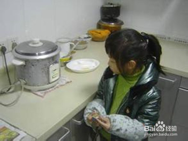 如何教孩子避开厨房危险