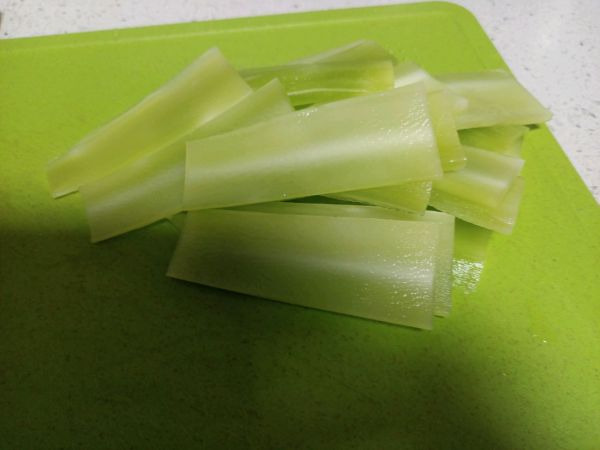 凉拌脆爽莴笋片