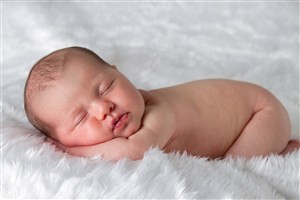 孩子沉迷电脑？爸爸妈妈要及时帮助孩子戒掉网瘾