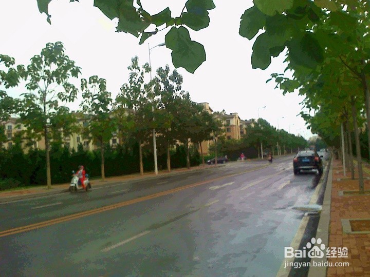 摩托车驾驶要安全行驶