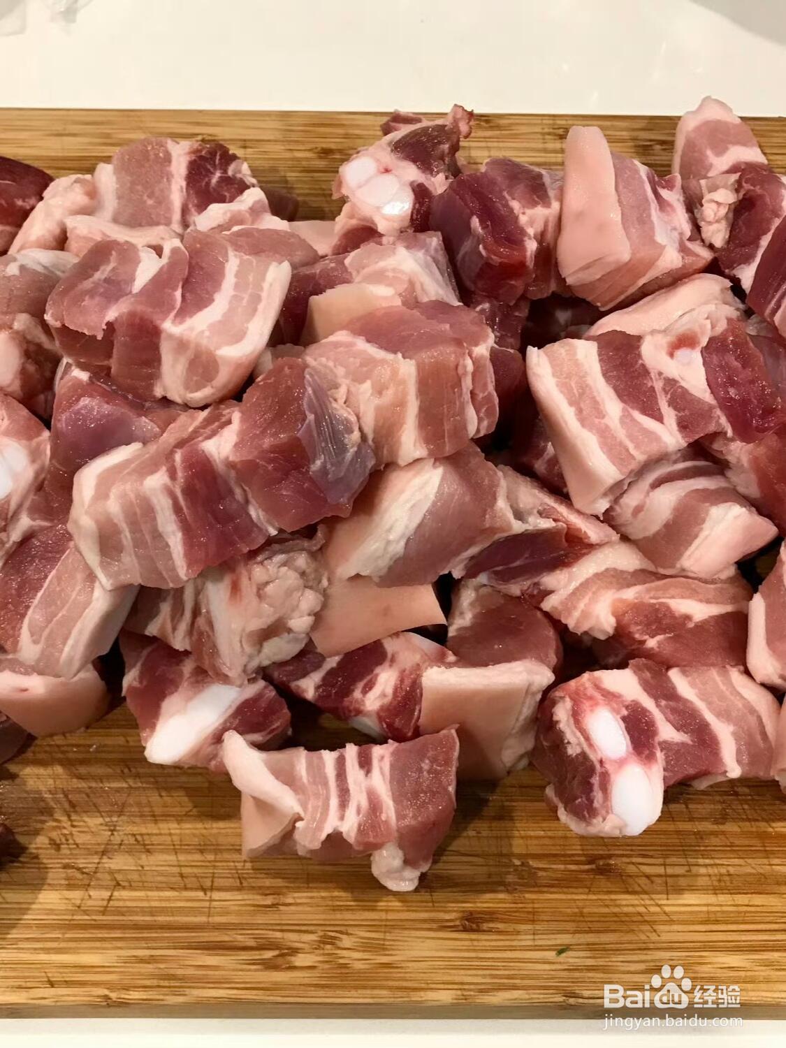 《秘制腐乳红烧肉，让我连吃三碗米饭！》