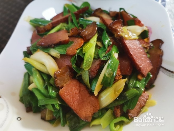 蒜苗炒腊肉的做法