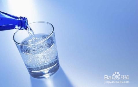 夏季怎样防治中暑？