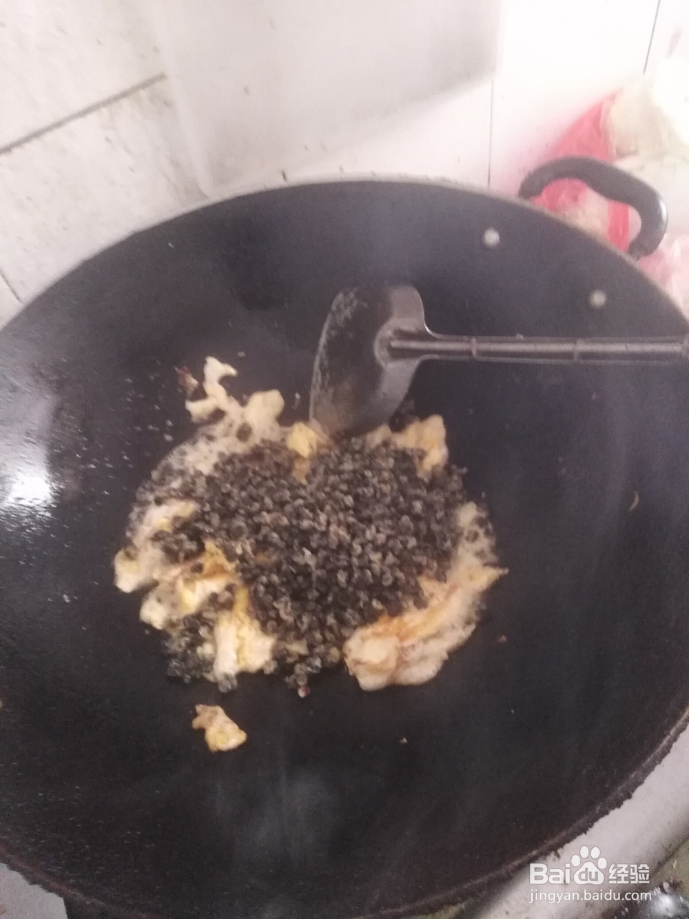如何用鸭蛋炒螺蛳肉