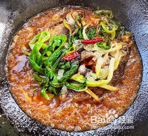 葱煸糖醋鲫鱼的做法