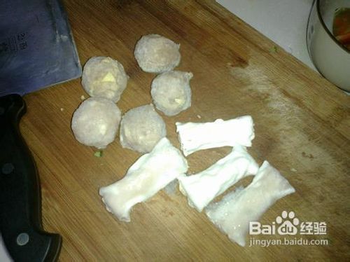 丸子面筋白菜汤