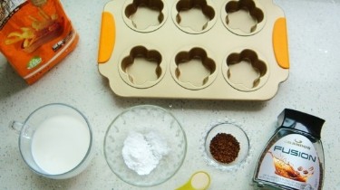 怎样做漂亮的咖啡花朵小面包？