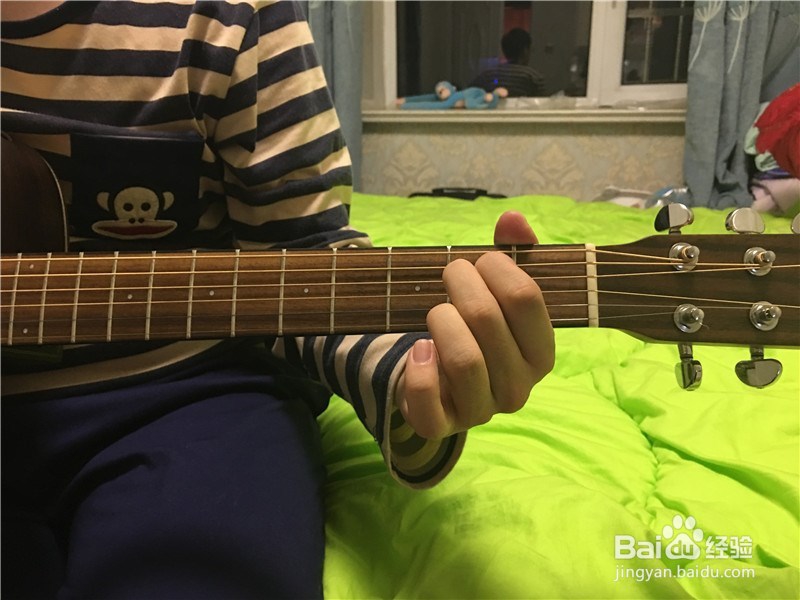 如何用吉他弹唱小幸运简单版？小幸运吉他教程