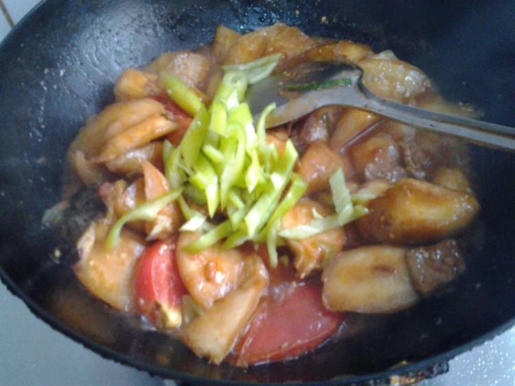 西红柿炒茄子的做法真的很简单，我教你吧！