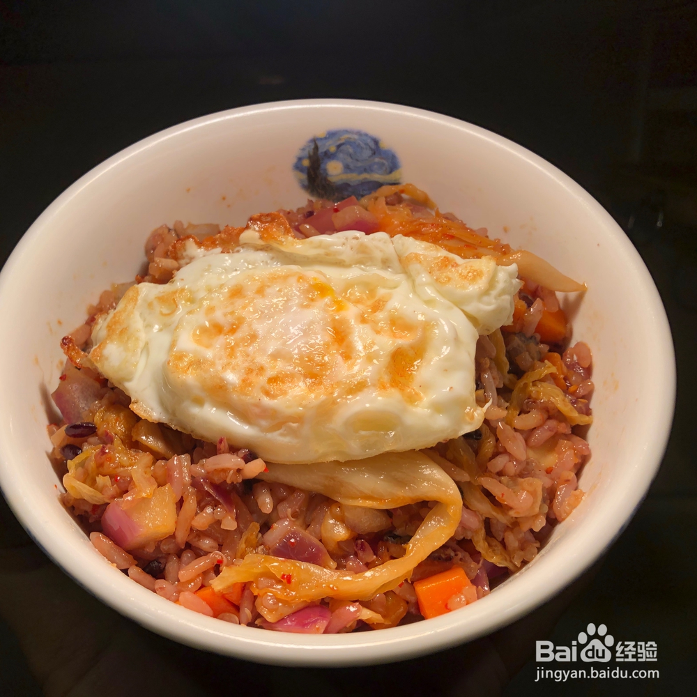 百吃不厌的辣白菜炒饭