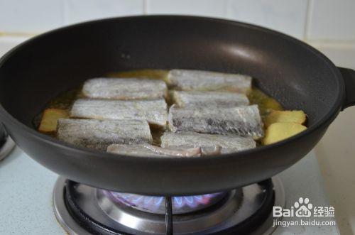 怎样烧出美味可口的干煎带鱼