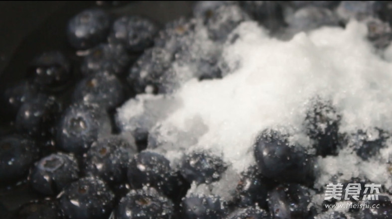 6寸蓝莓奶冻芝士蛋糕