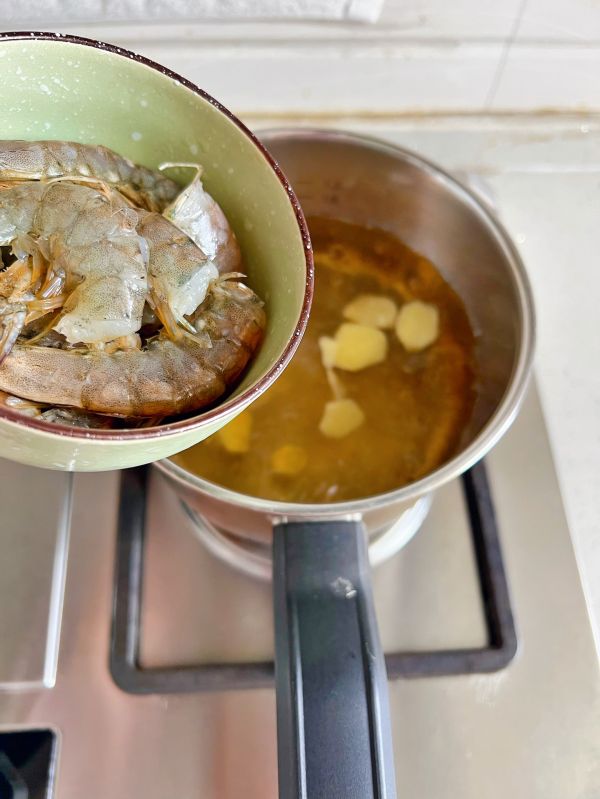 泰式柠檬酸辣虾