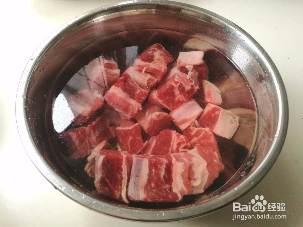 苗府秘制红烧牛肉的做法