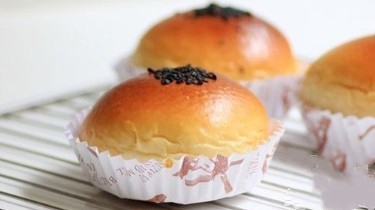 蜜红豆小餐包的做法