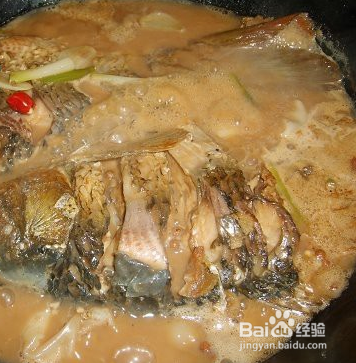 垮炖鱼的做法