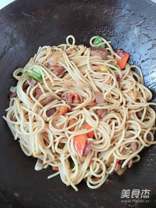 黑椒牛柳烩意面