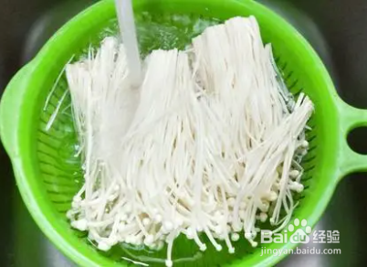 如何做芹菜炒金针菇