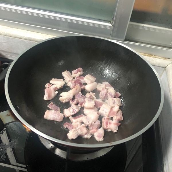 五花肉炒四季豆