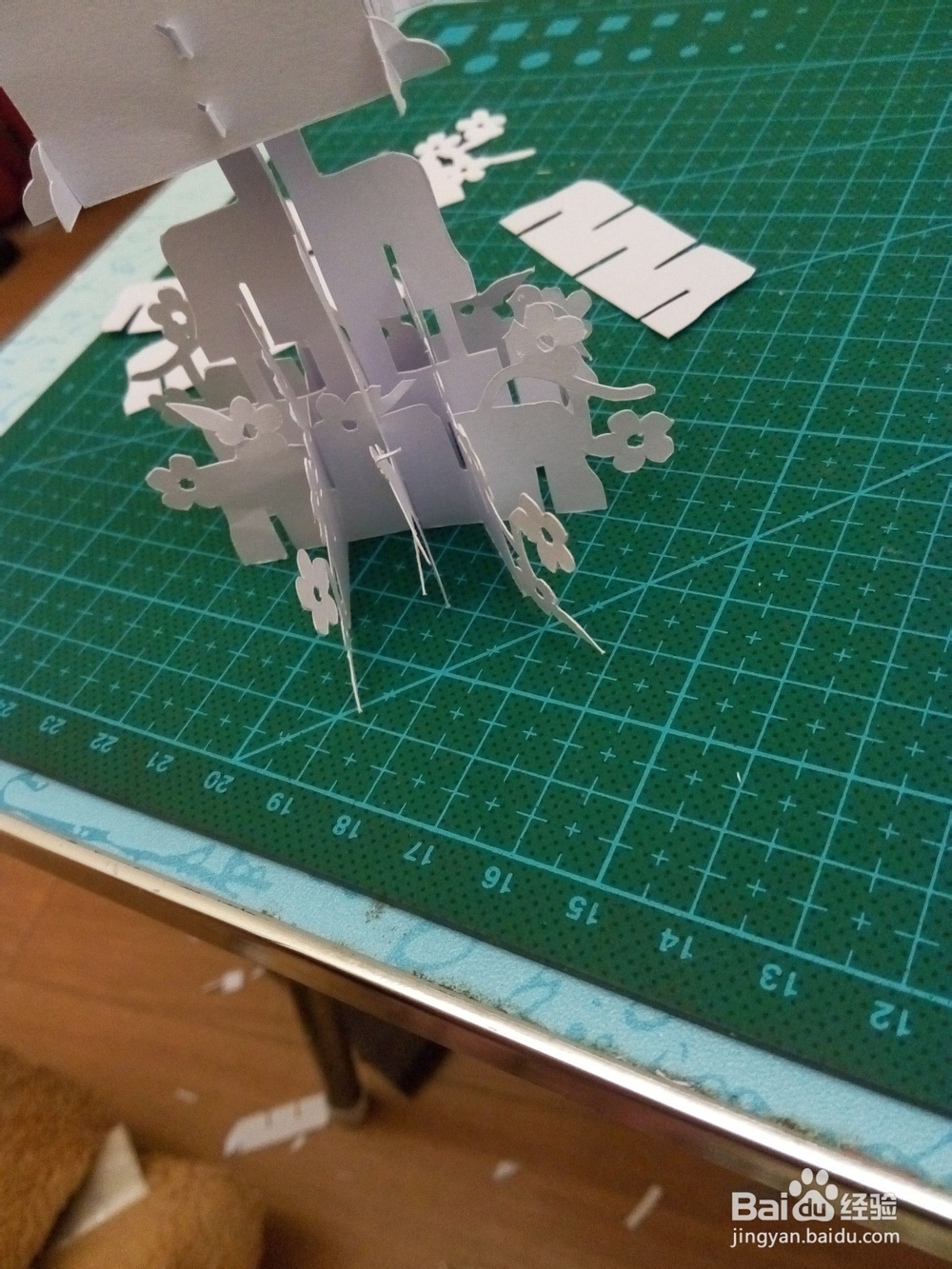 DIY手工剪纸3D立体鸟屋