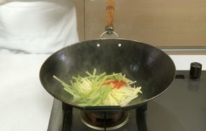 芹菜炒土豆丝怎么做好吃