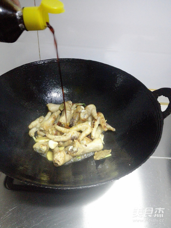 红烧鸡爪的做法