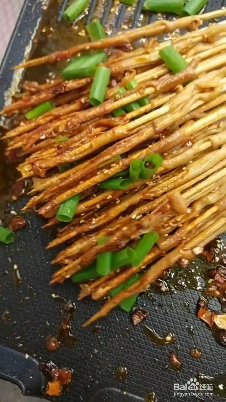 怎样在家正确自制味美的烧烤鸭肠