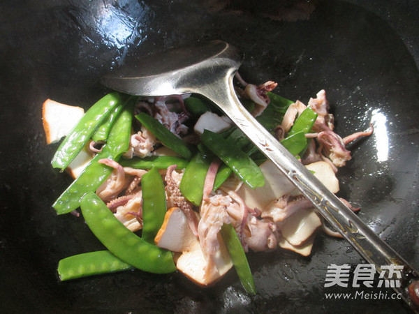 荷兰豆香干鱿鱼须