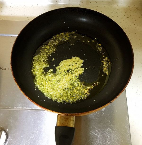 蒜蓉粉丝蒸娃娃菜