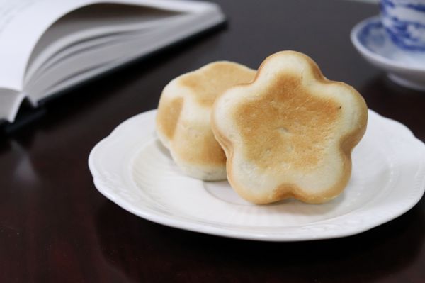 蓝莓果酱夹心小餐包