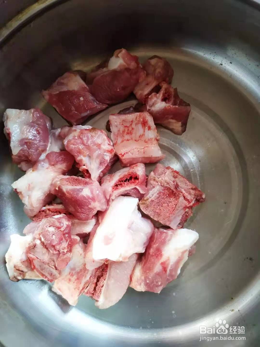 玉米茶树菇排骨汤