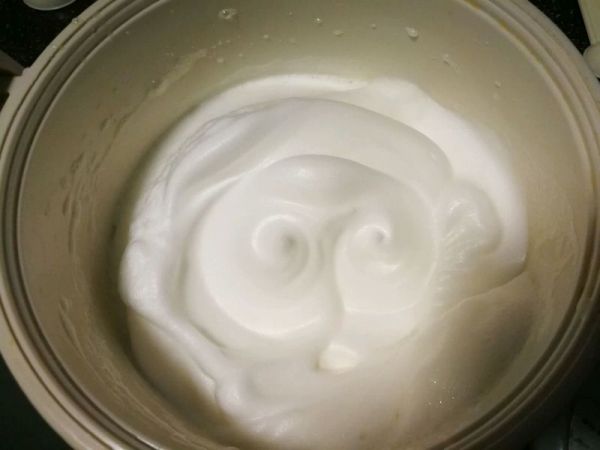 焦糖大理石戚风蛋糕
