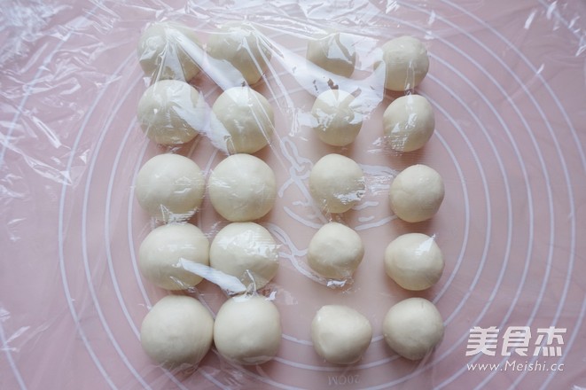 枣泥酥皮卷的做法