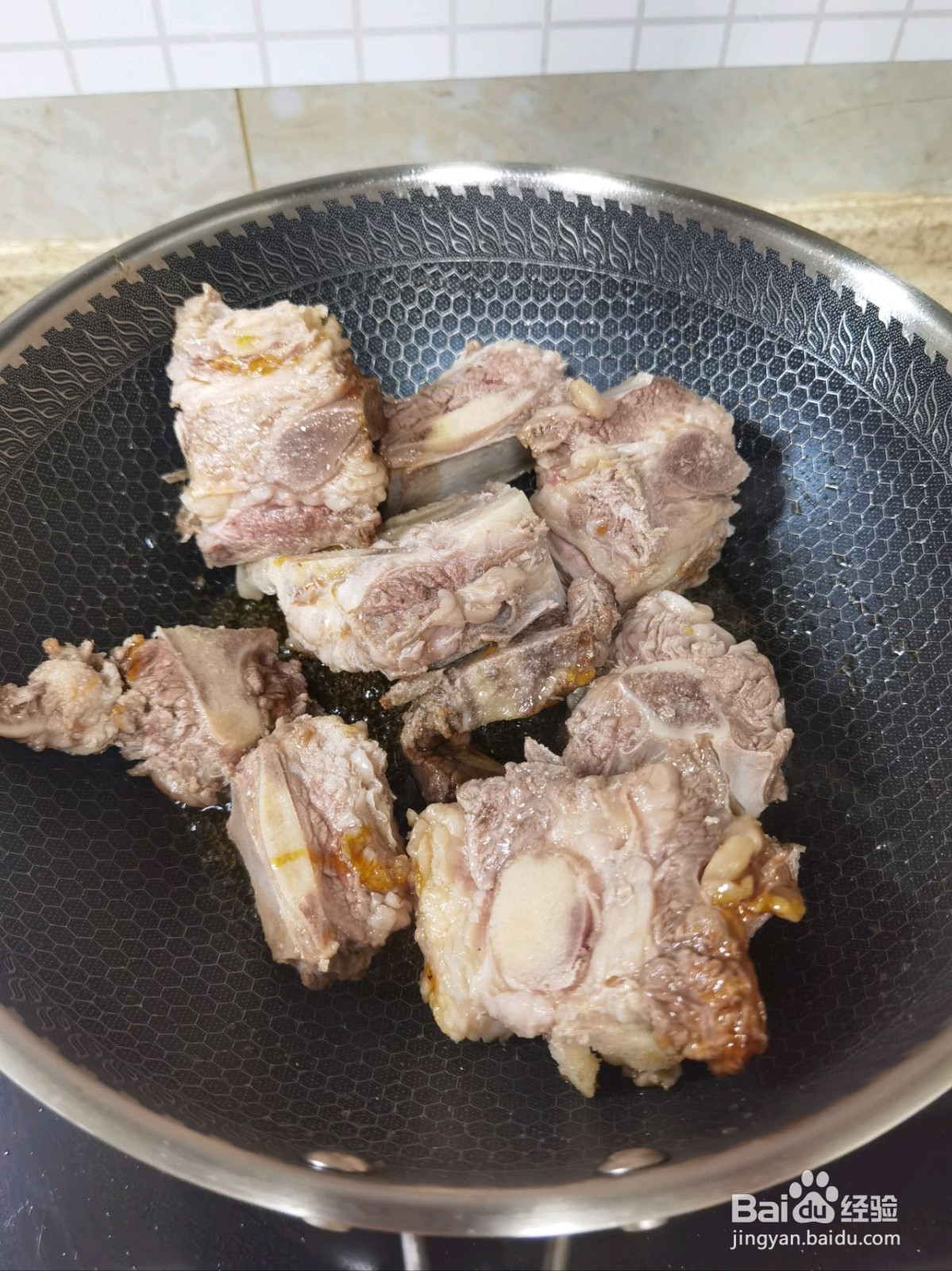 牛排骨烧年糕的做法