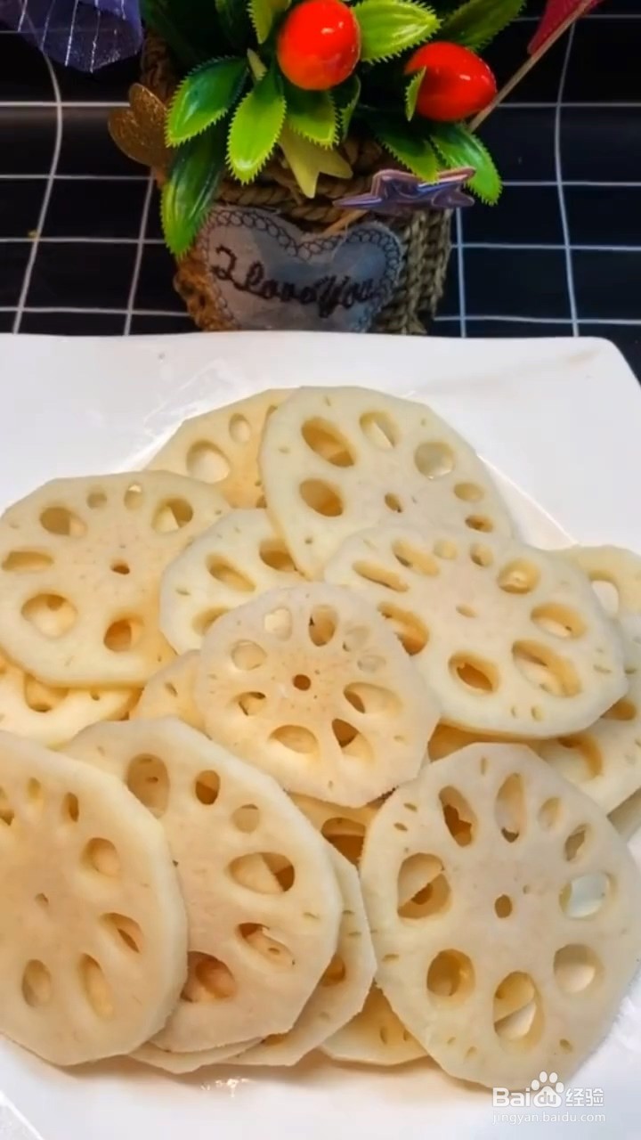 如何制作好吃又下饭的麻辣藕片