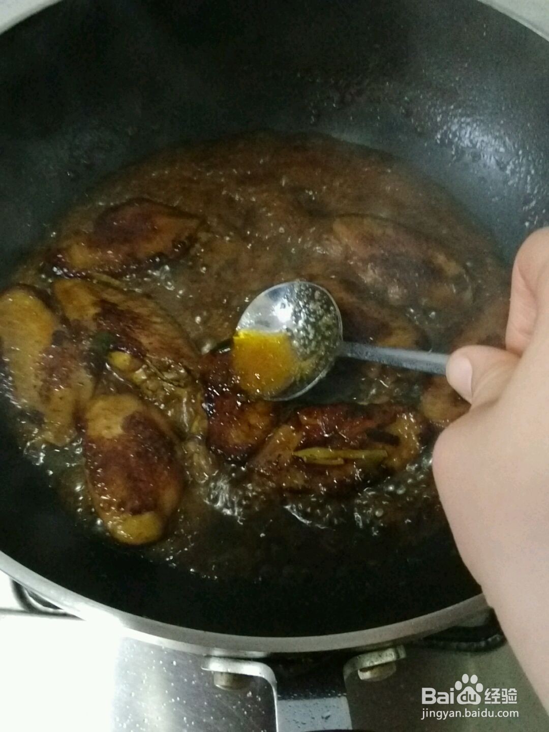 红酒蜜汁鸡翅的做法