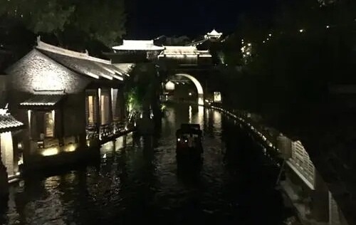 笙歌散后酒初醒！打三个阿拉伯数字