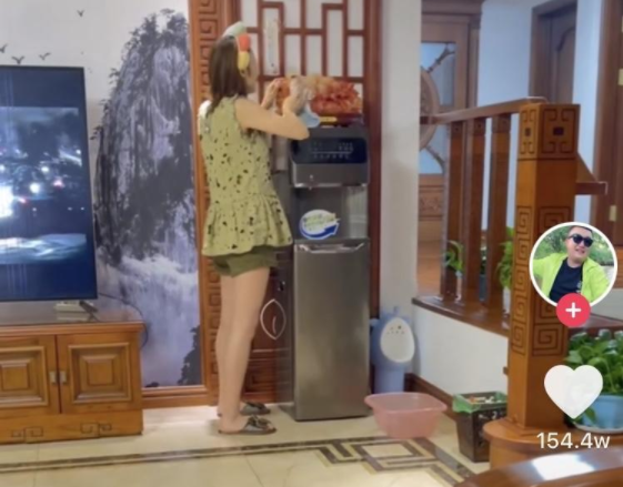 如何看待抖音闲人李老板