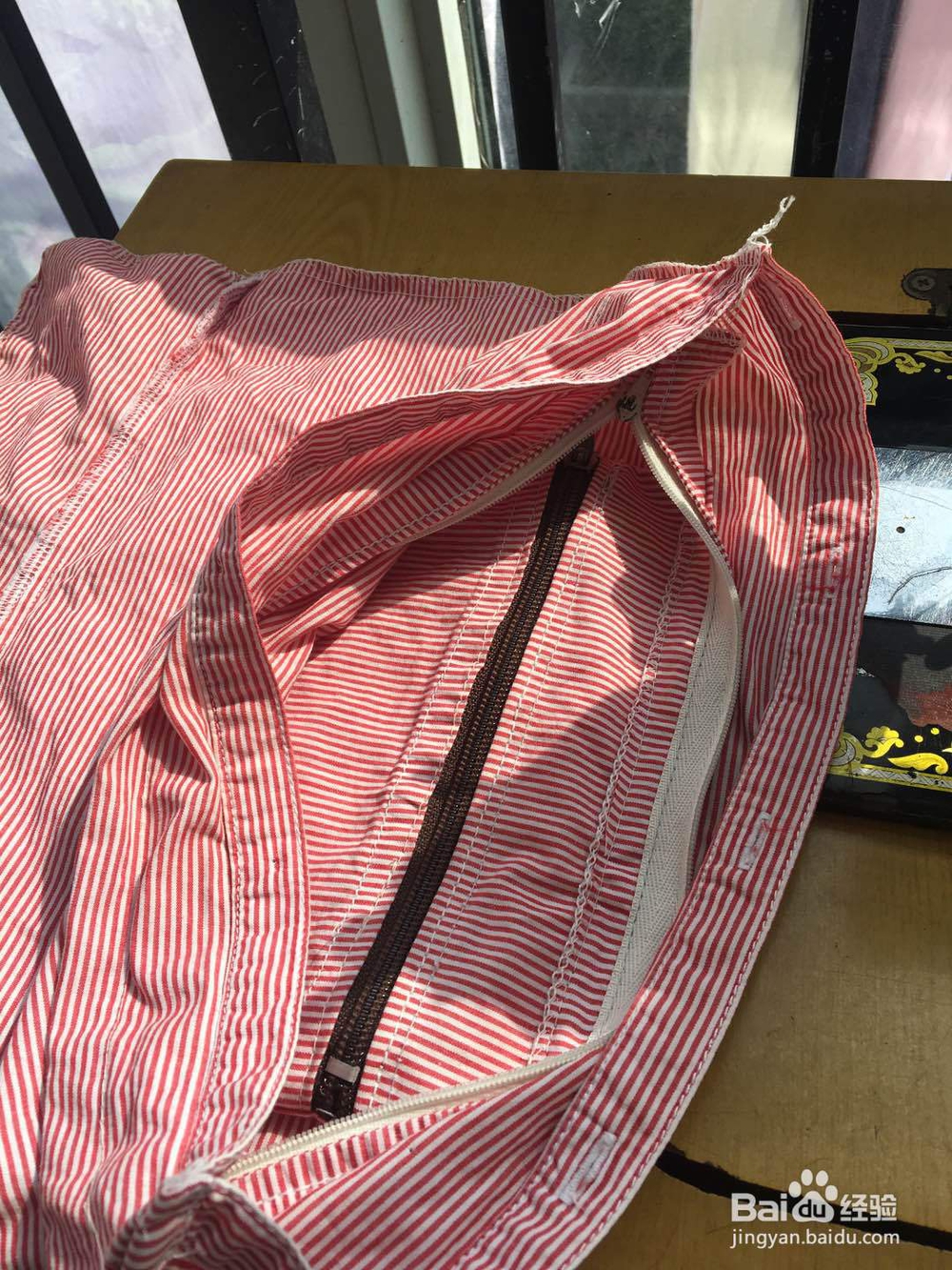 简单的牛仔短裤肩手提包