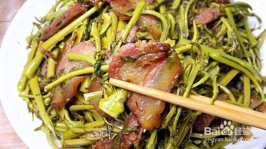 香椿香炒腊肉