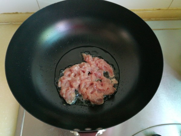 芹菜炒肉的做法是什么