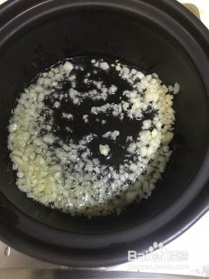 食补佳品砂锅番茄焖鱼的做法