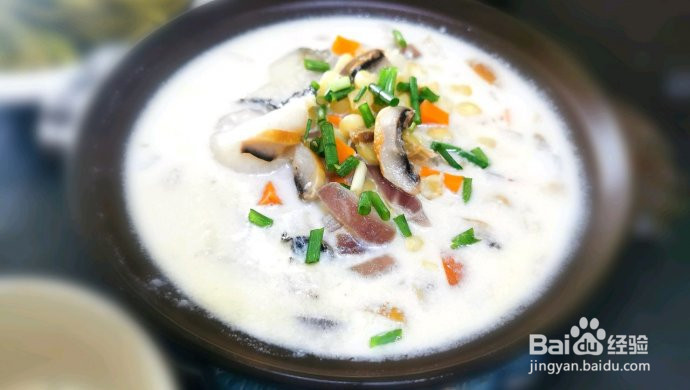 牛奶鱼片蘑菇浓汤的做法