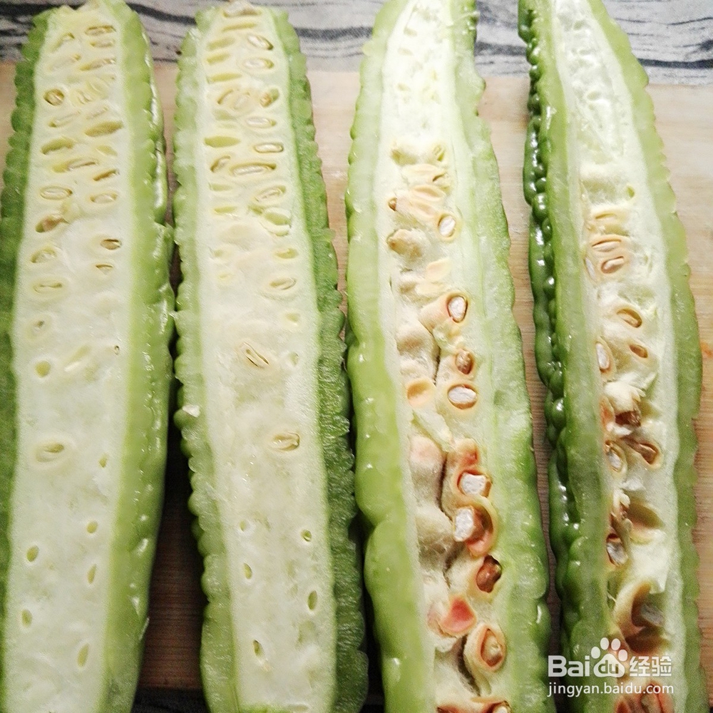 夏季清凉之菜----苦瓜烧肉的家常做法