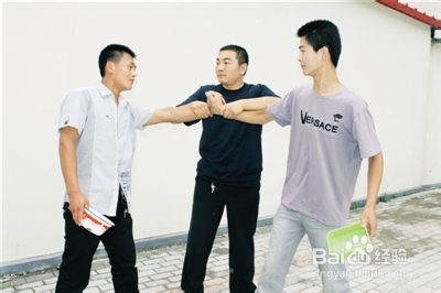 如何看待哥们儿义气？