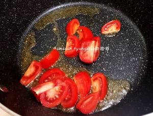 食补养生番茄生菜汤面的做法