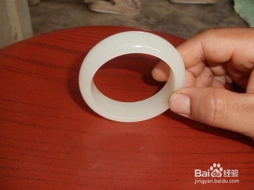 凯里罗甸玉雕刻中对玉料的使用有何讲究?